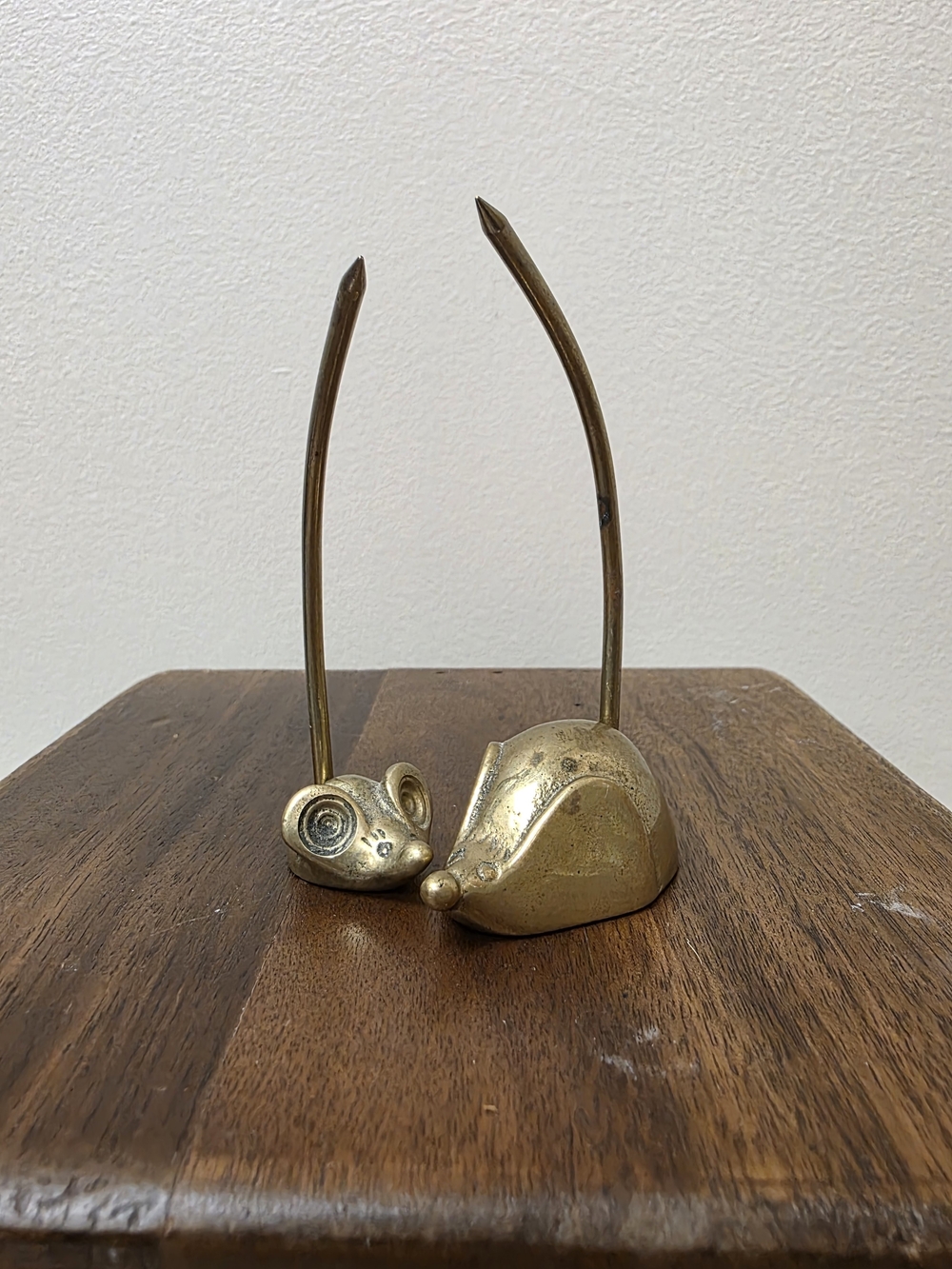 Whimsical Vintage Brass Mouse Figurines – Brass Decorative Accent